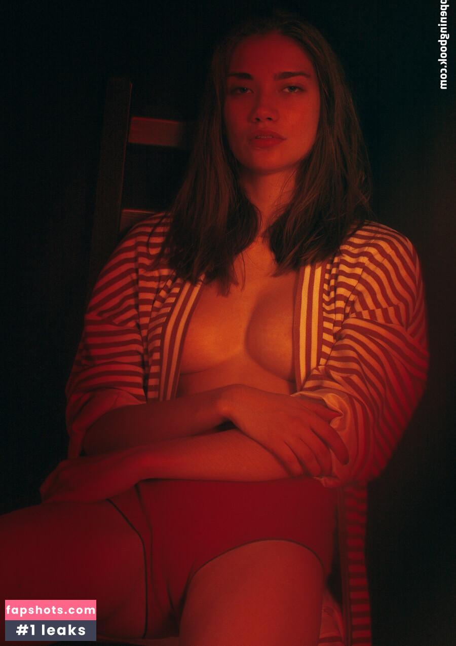 Karina Istomina gallery photo #15