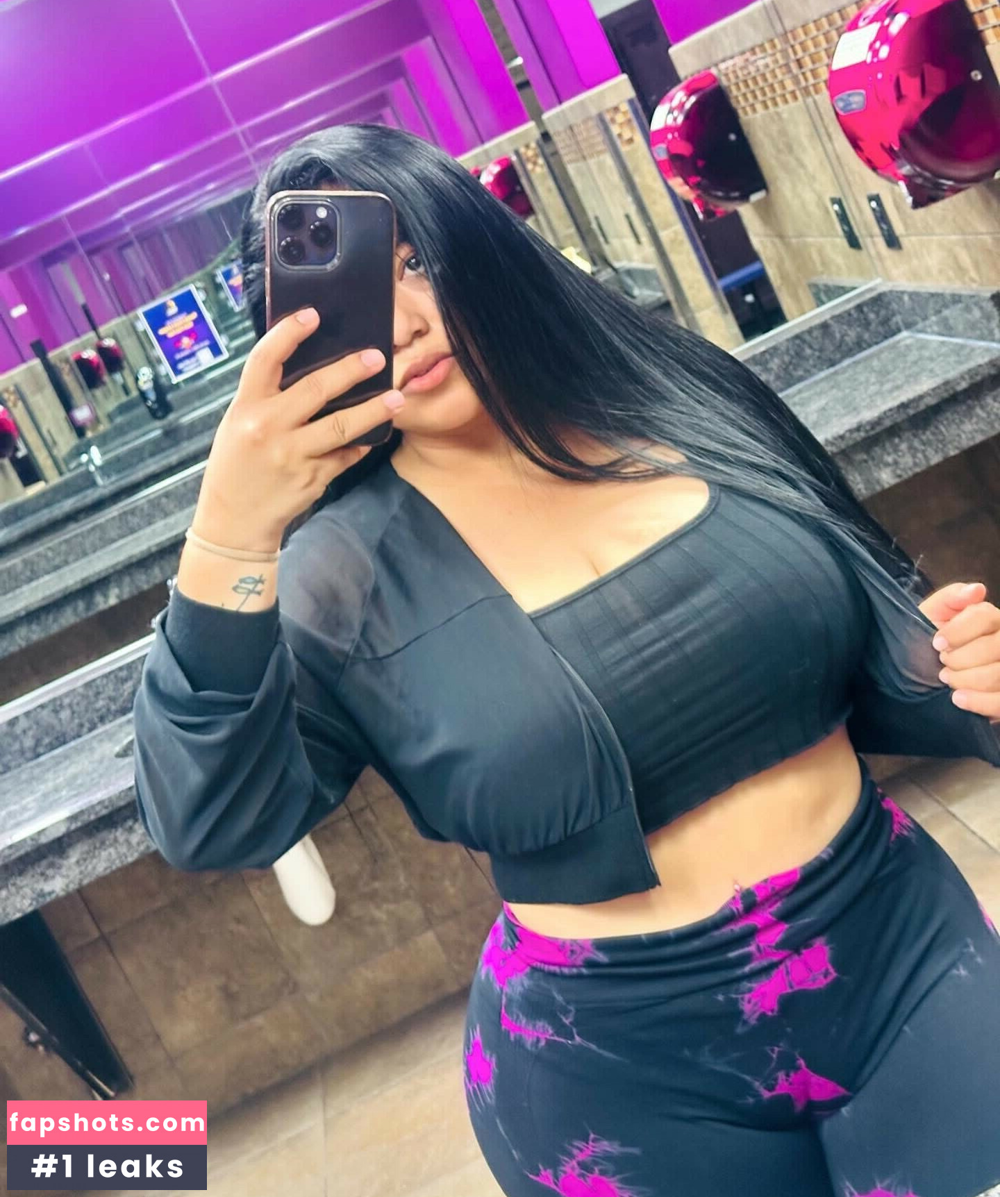 Karina Medina gallery photo #2