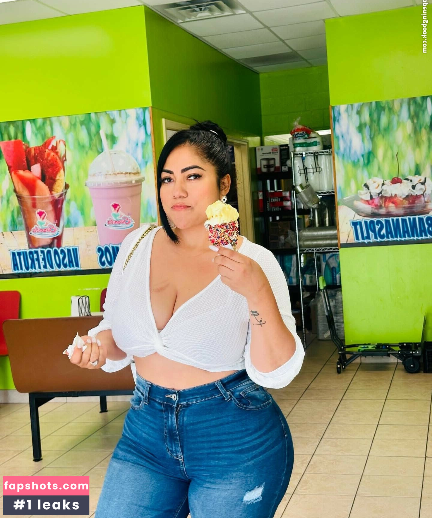 Karina Medina gallery photo #4