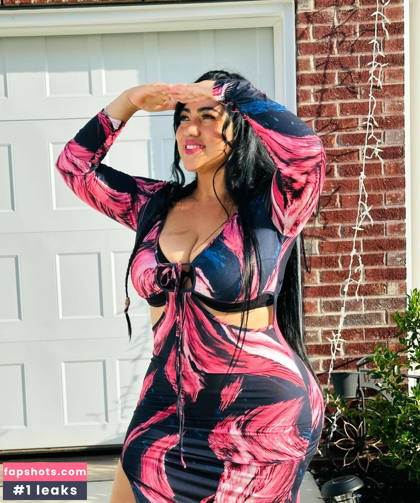 Karina Medina nude babe gallery