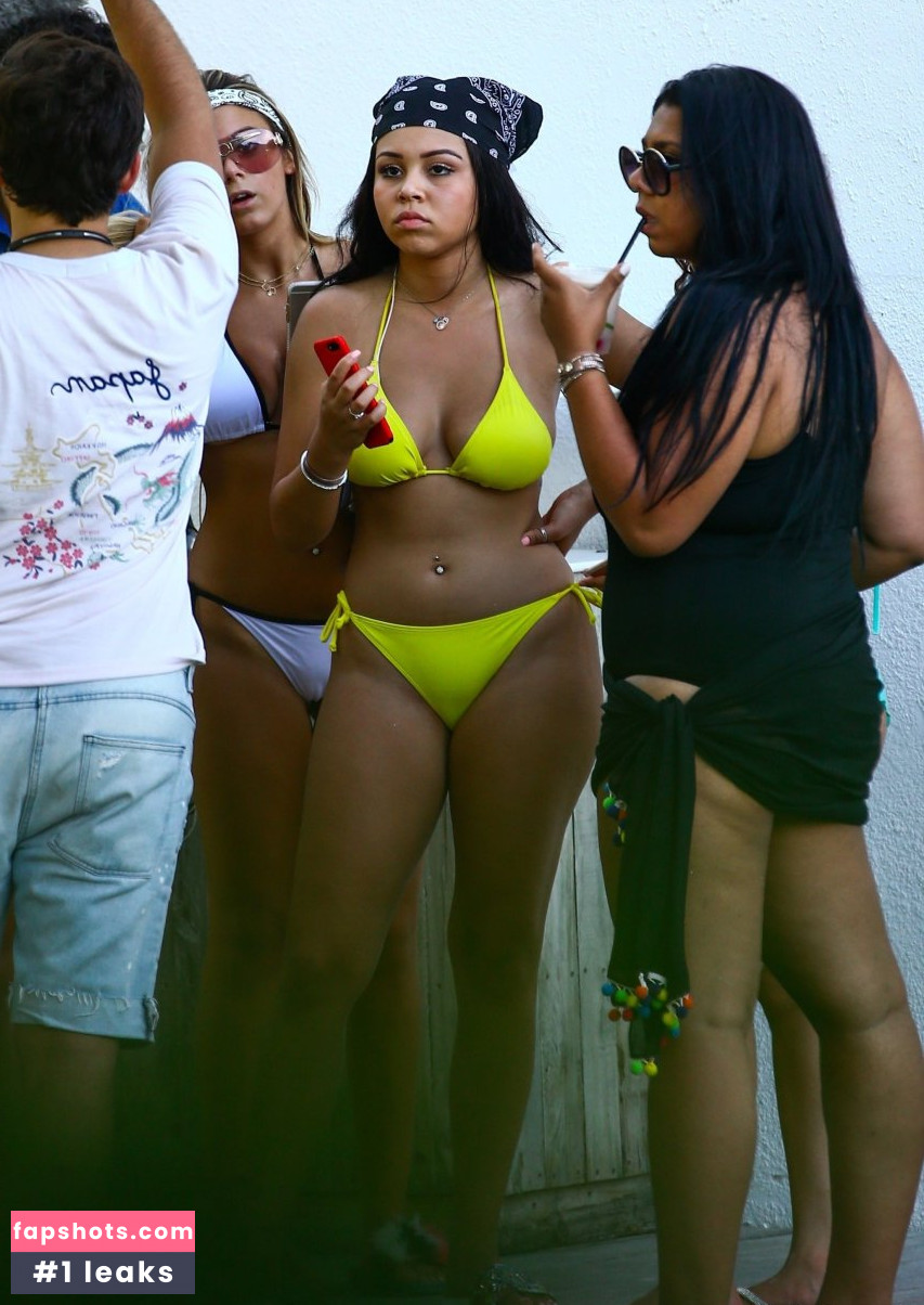 Karina Seabrook gallery photo #5