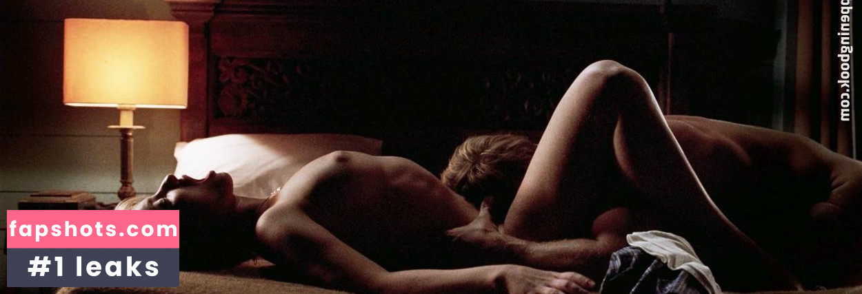 Karina Smulders gallery photo #8