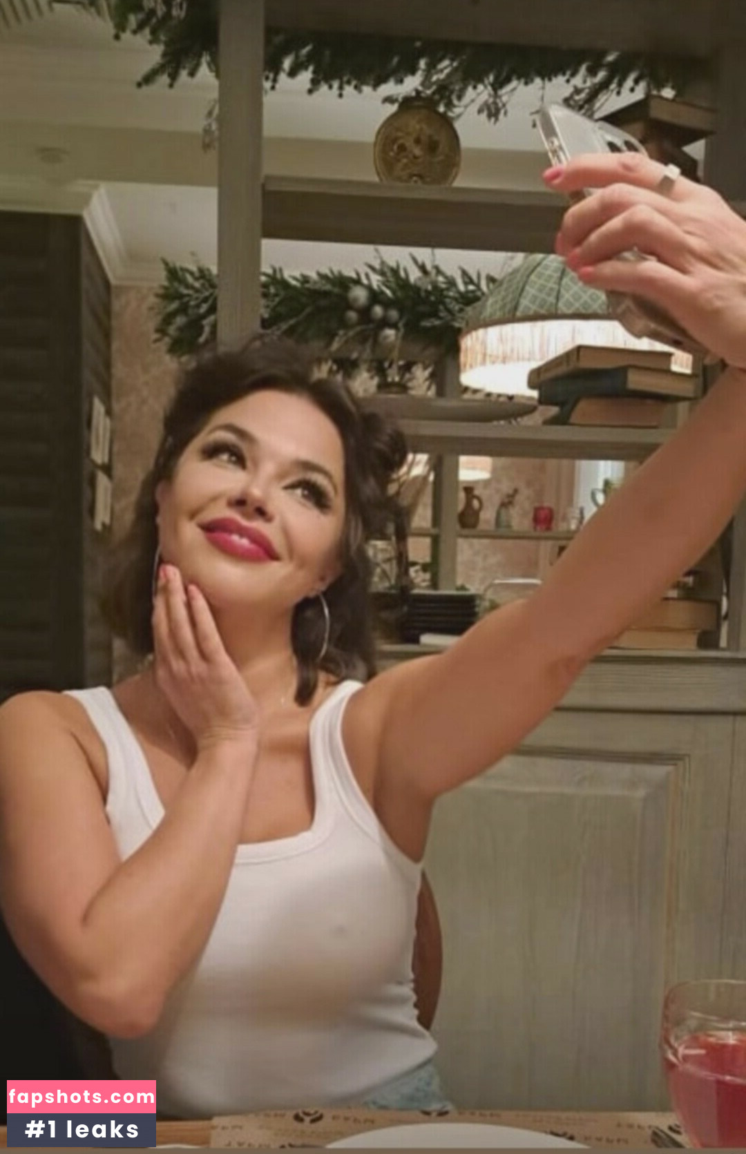 Karina Zvereva gallery photo #20