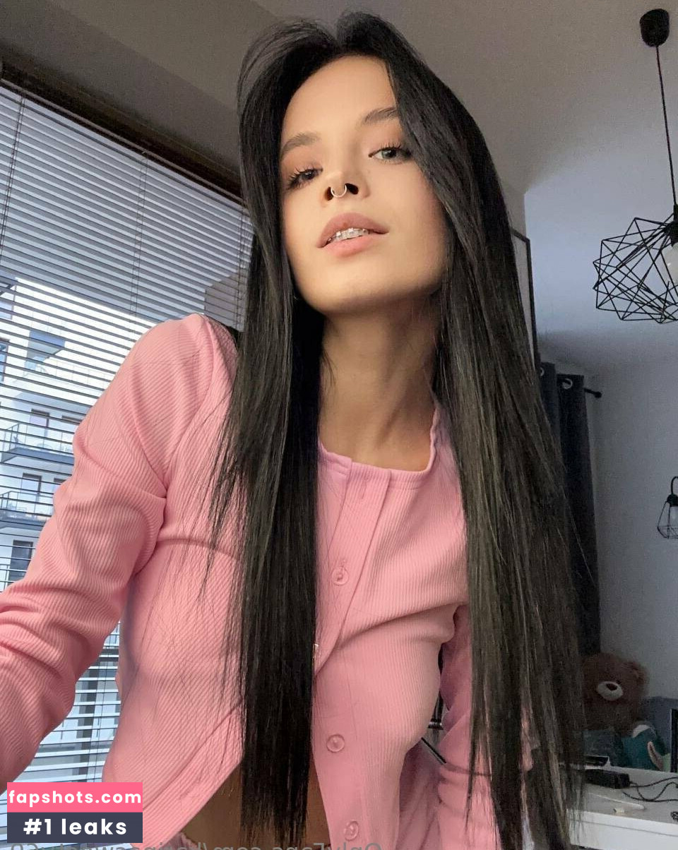 karinasweety69 nude babe gallery