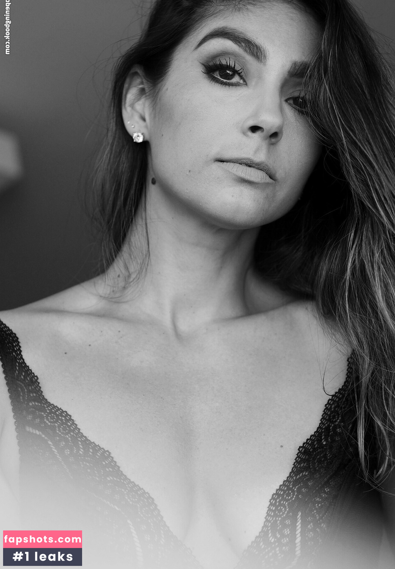 Karine Tauber gallery photo #25