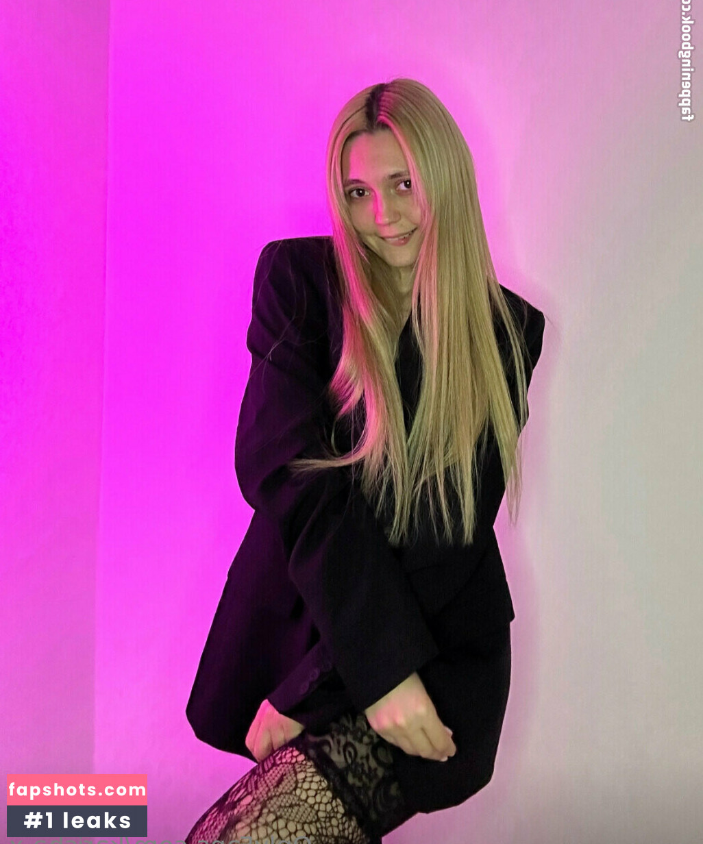 karisha.x gallery photo #24