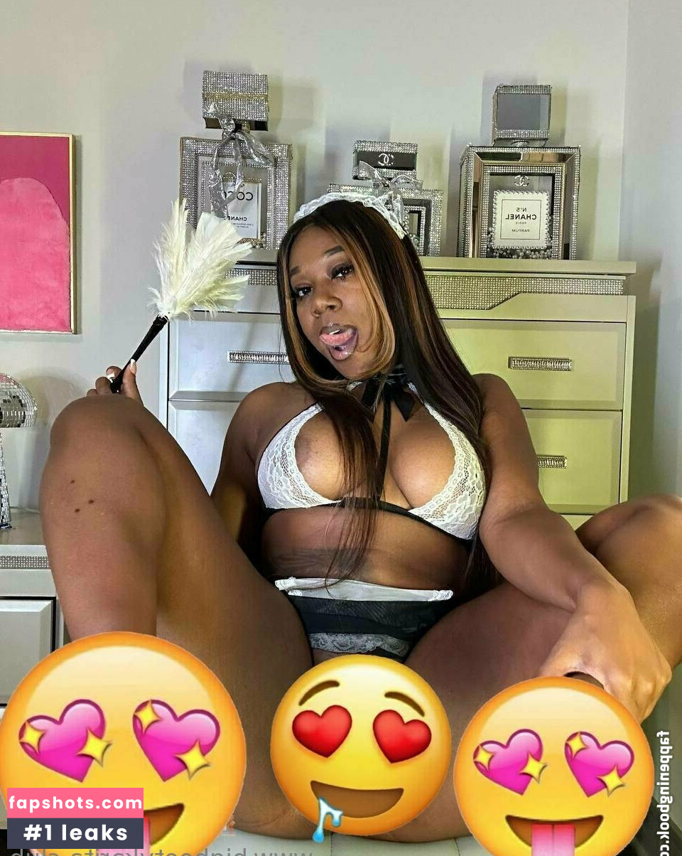 karitamonique gallery photo #2