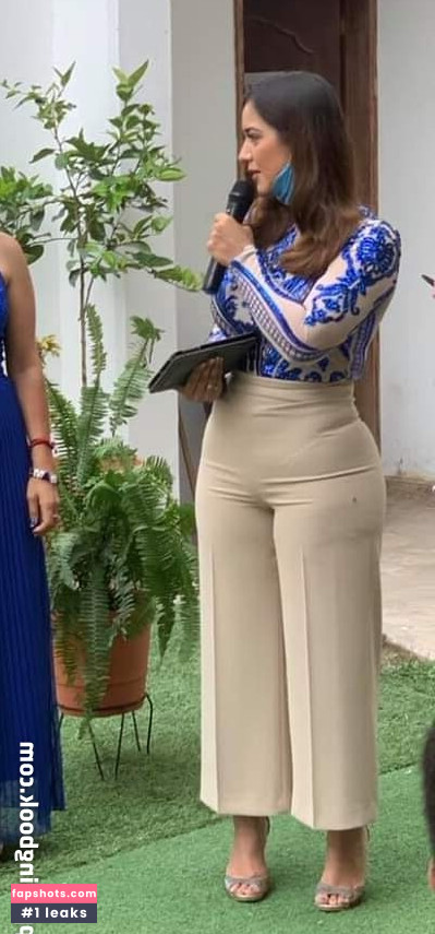 Karla Espinoza gallery photo #3