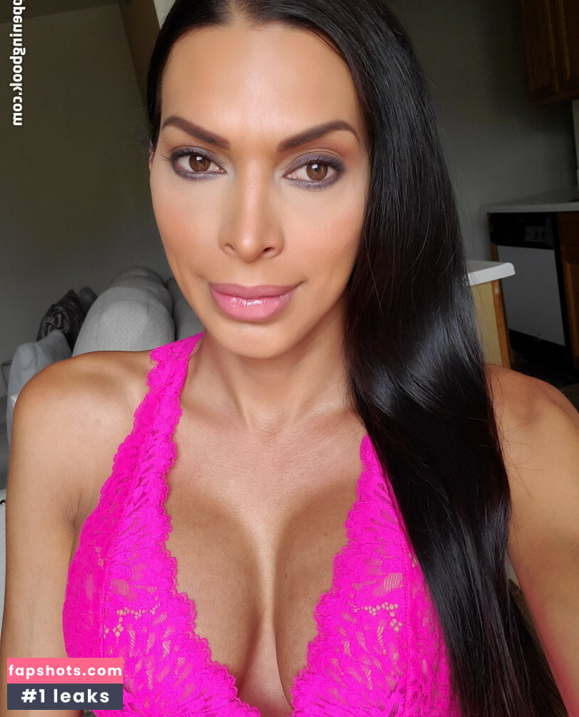 Karla Patricia gallery photo #2