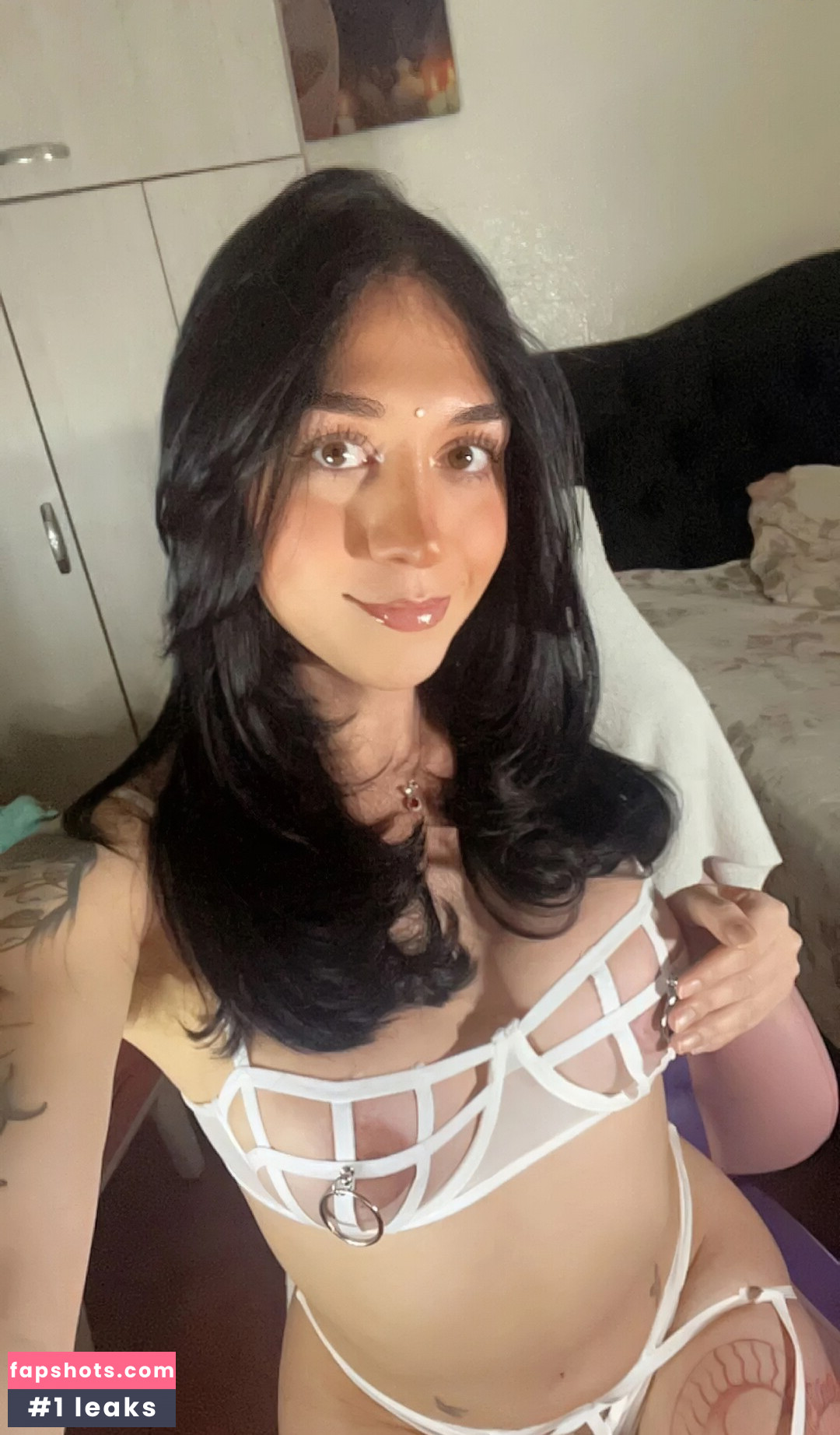 Karla_Zambrano gallery photo #10