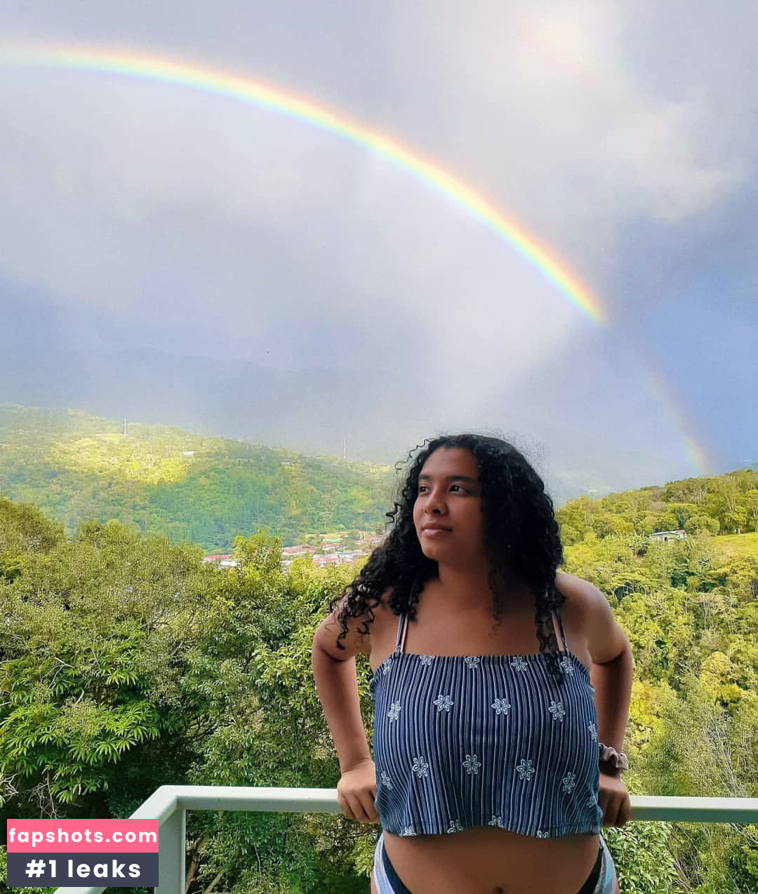 Karlamelito gallery photo #2