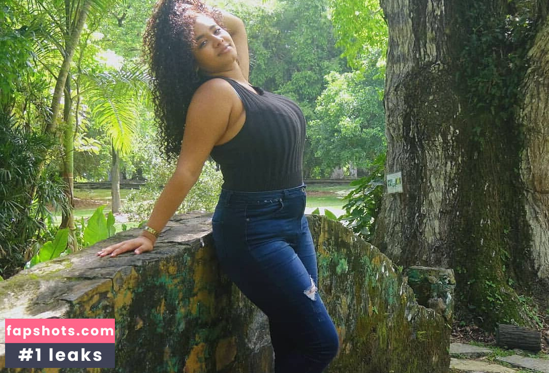 Karlamelito gallery photo #12