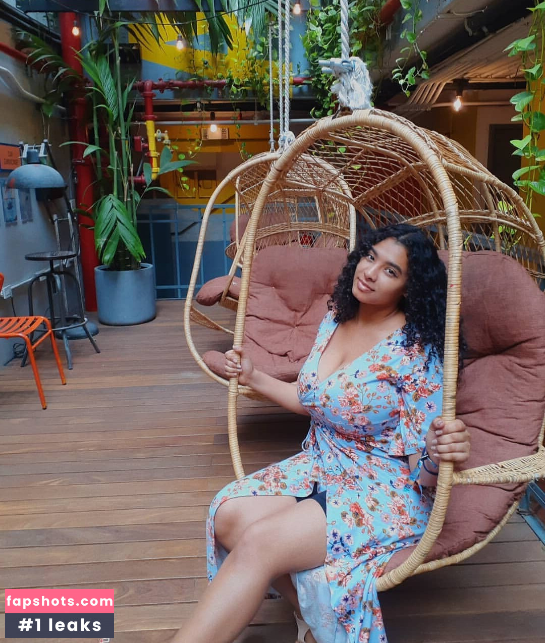 Karlamelito gallery photo #20