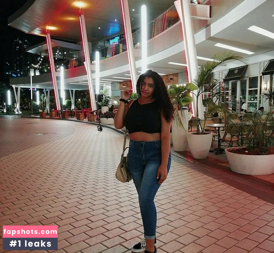 Karlamelito gallery photo #24