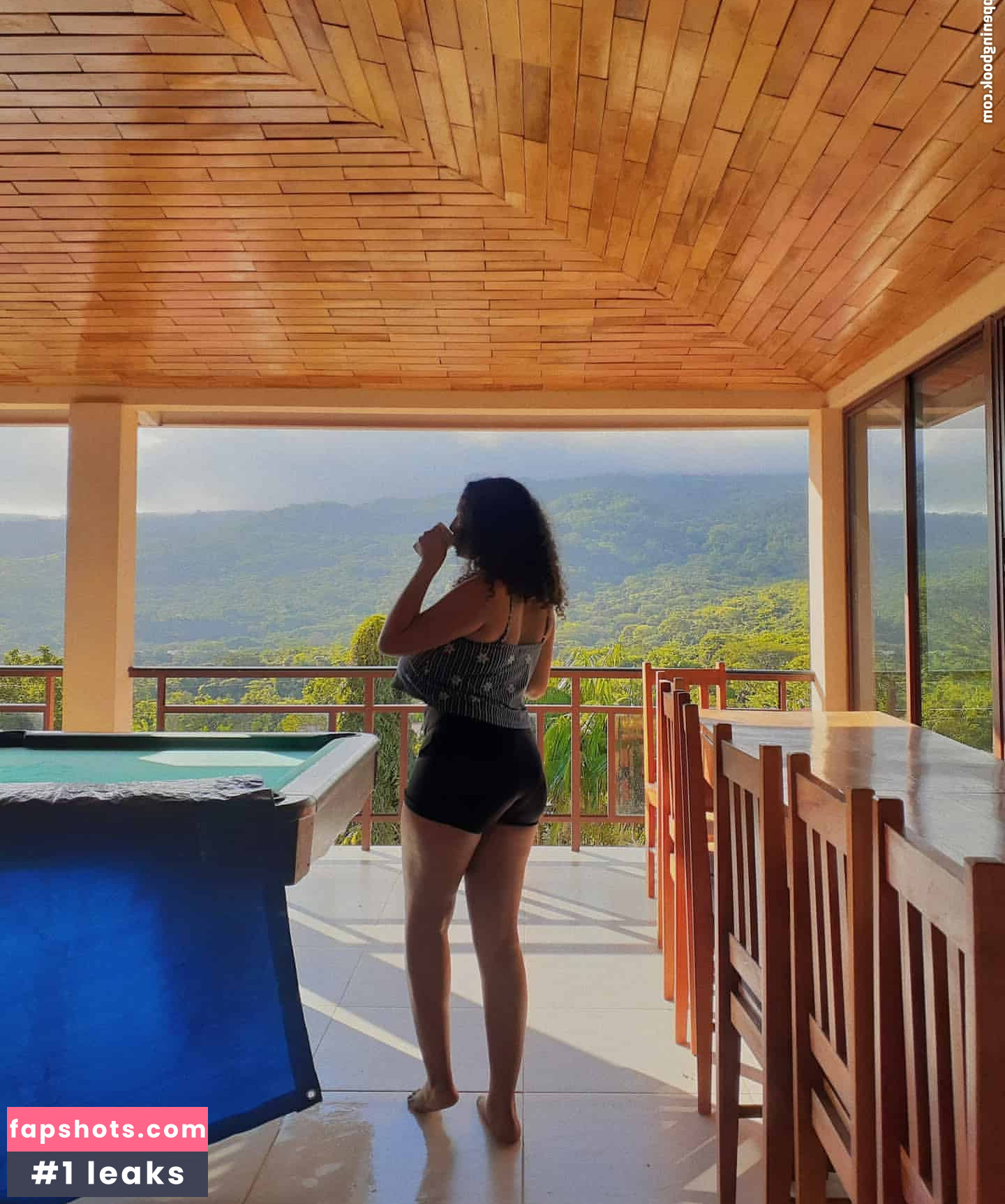 Karlamelito gallery photo #25