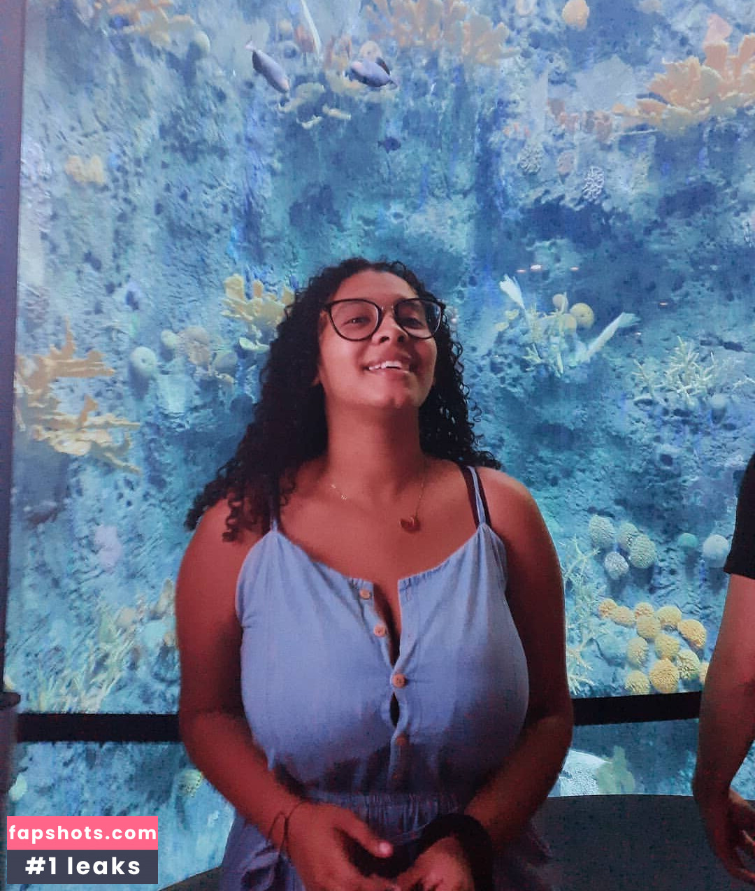 Karlamelito gallery photo #27