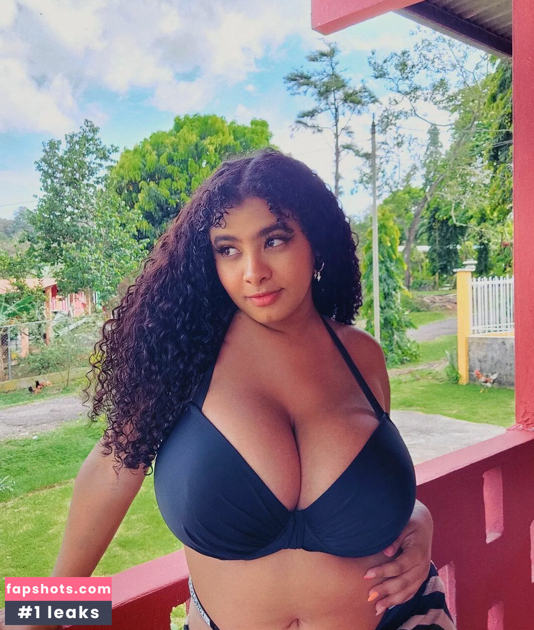 Karlamelito gallery photo #57