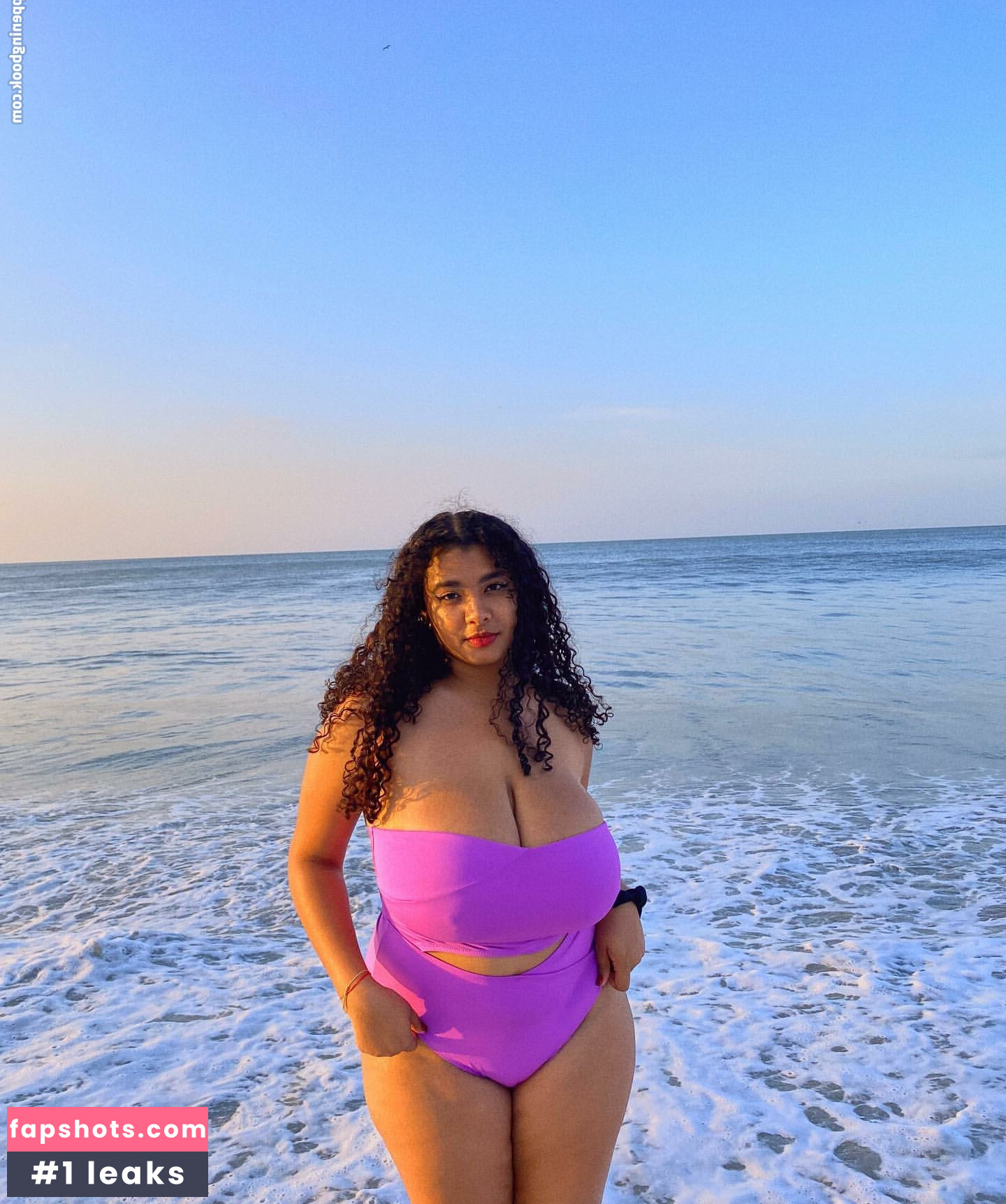 Karlamelito gallery photo #9