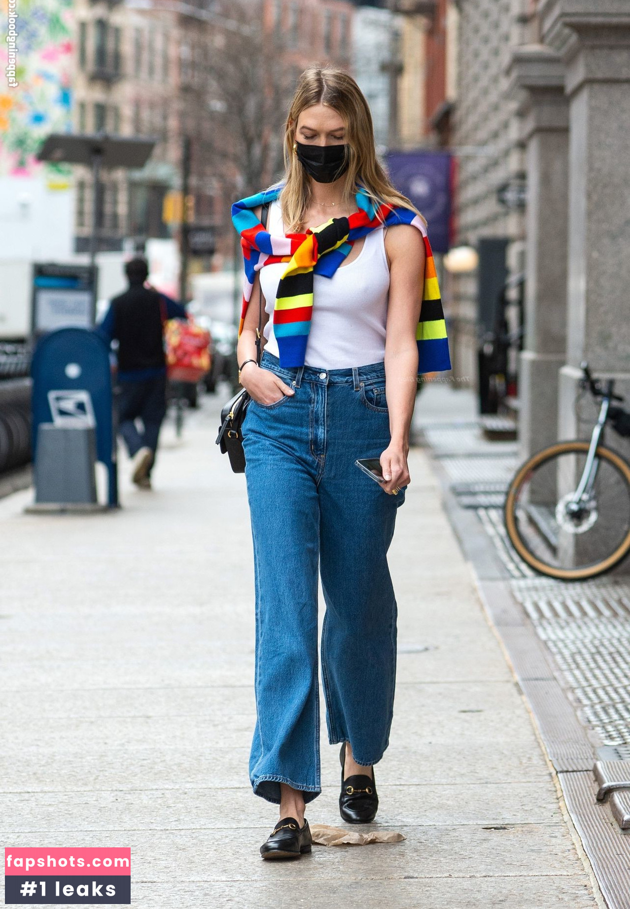 Karlie Kloss gallery photo #147