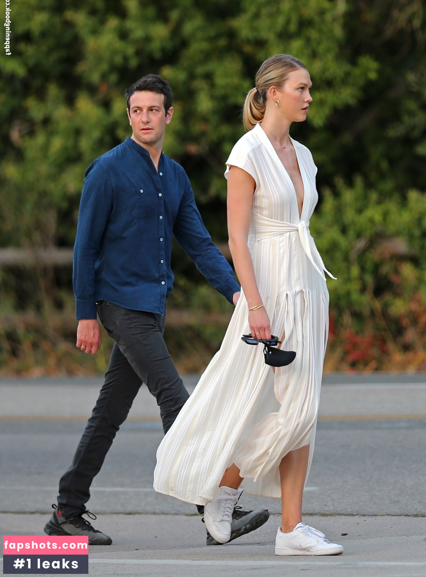 Karlie Kloss gallery photo #149