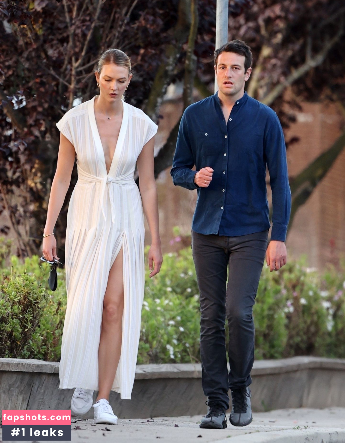 Karlie Kloss gallery photo #153