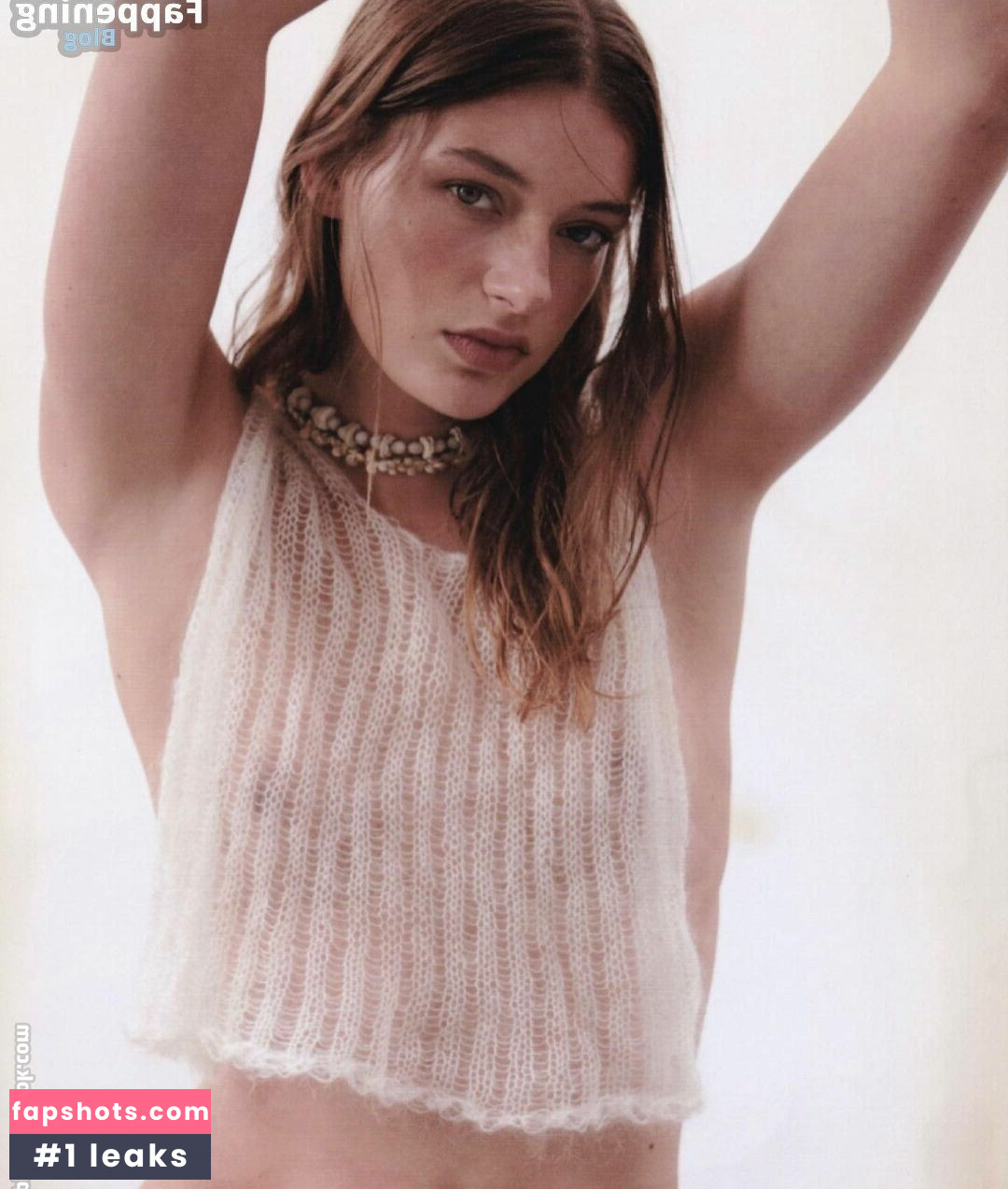 Karlijn Kusters gallery photo #22