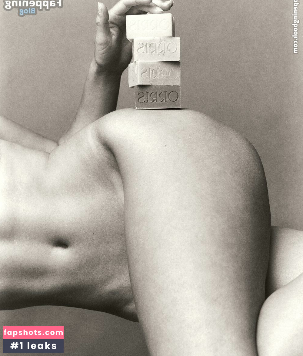 Karlijn Kusters gallery photo #6