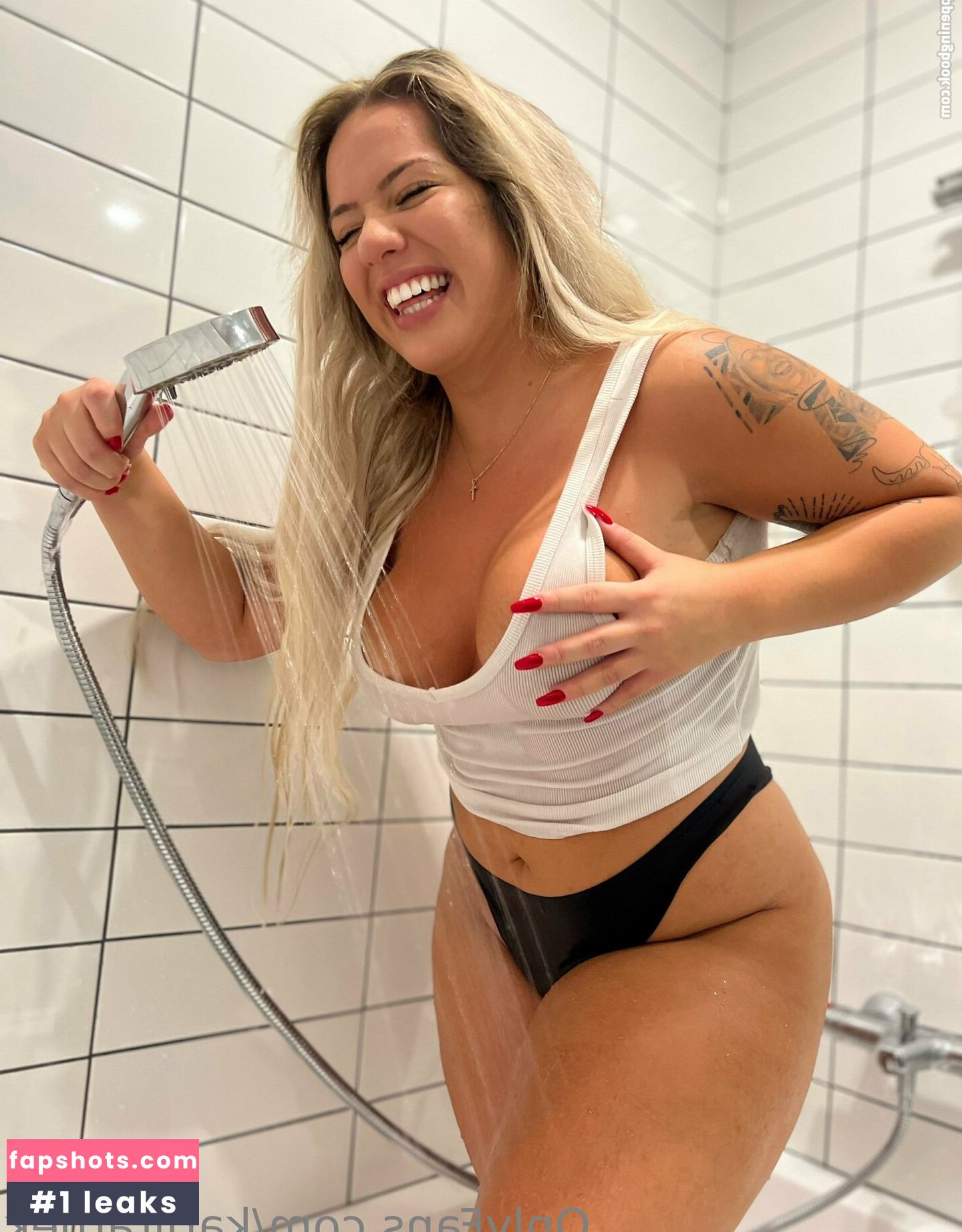 karlitathek Nude Leaks OnlyFans Photos #2 - LeakJerk