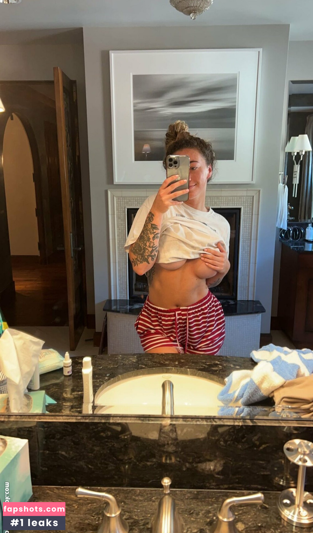 Karlyetaylor gallery photo #15