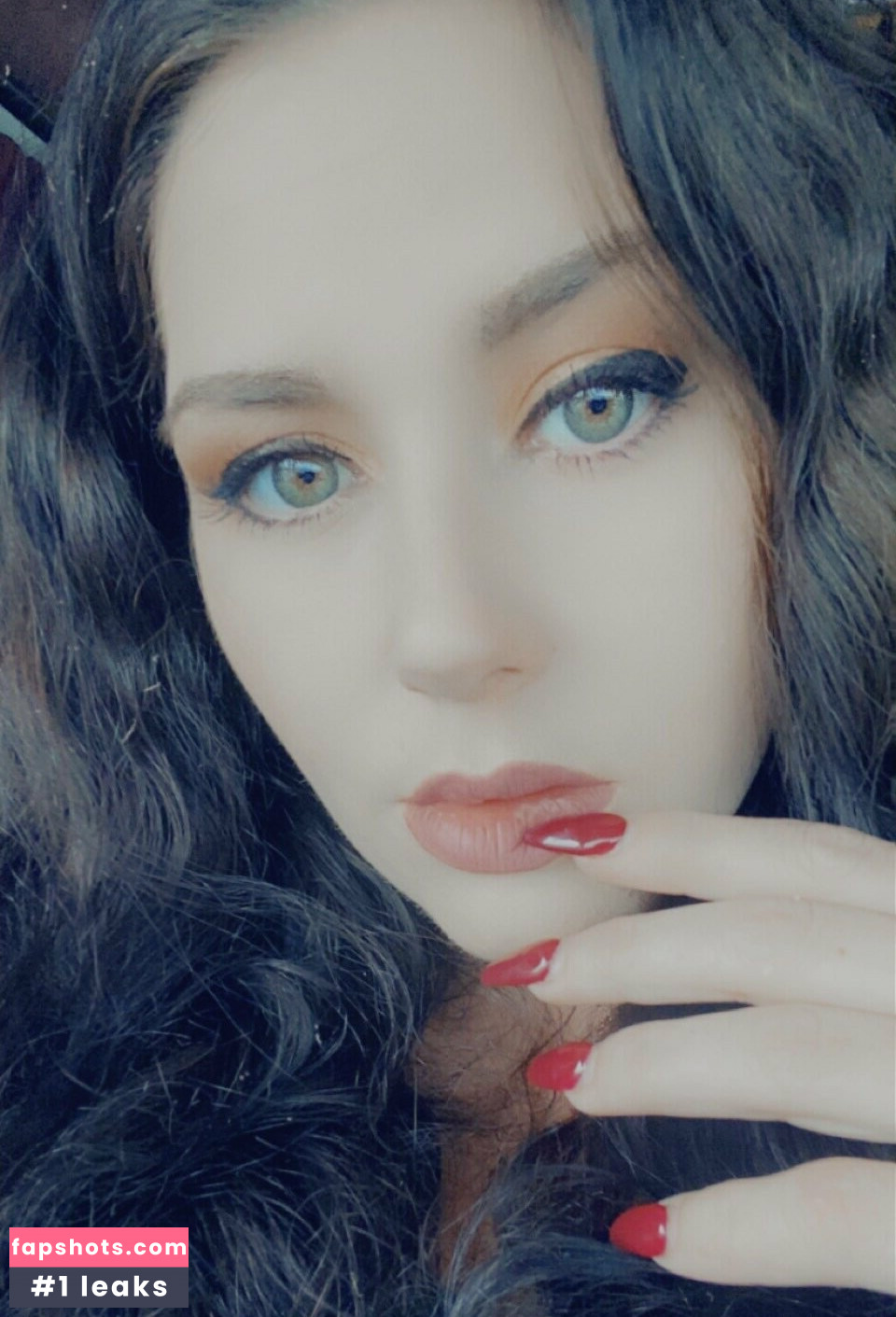 karmahk2 gallery photo #2