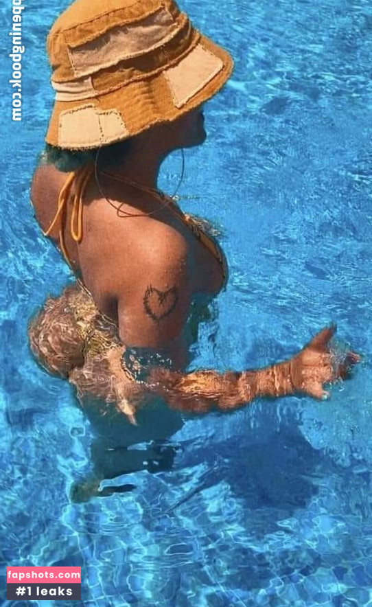 KAROL G Nahé úniky fotek pouze od fanoušků #332 - Fapshots