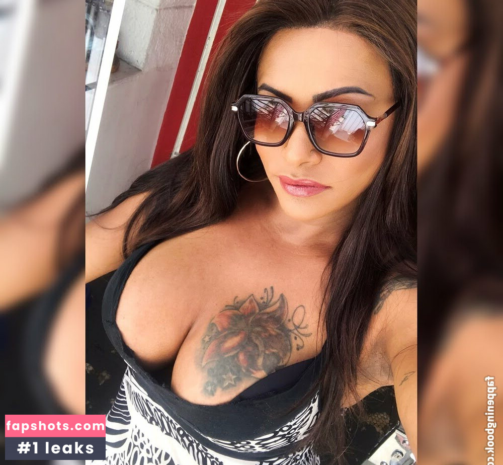 Karol Salles gallery photo #7