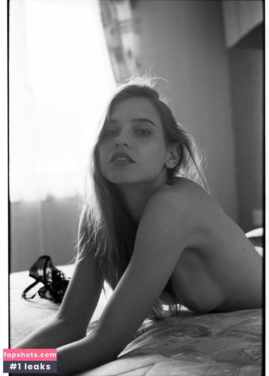 Karola Warzecha gallery photo #2