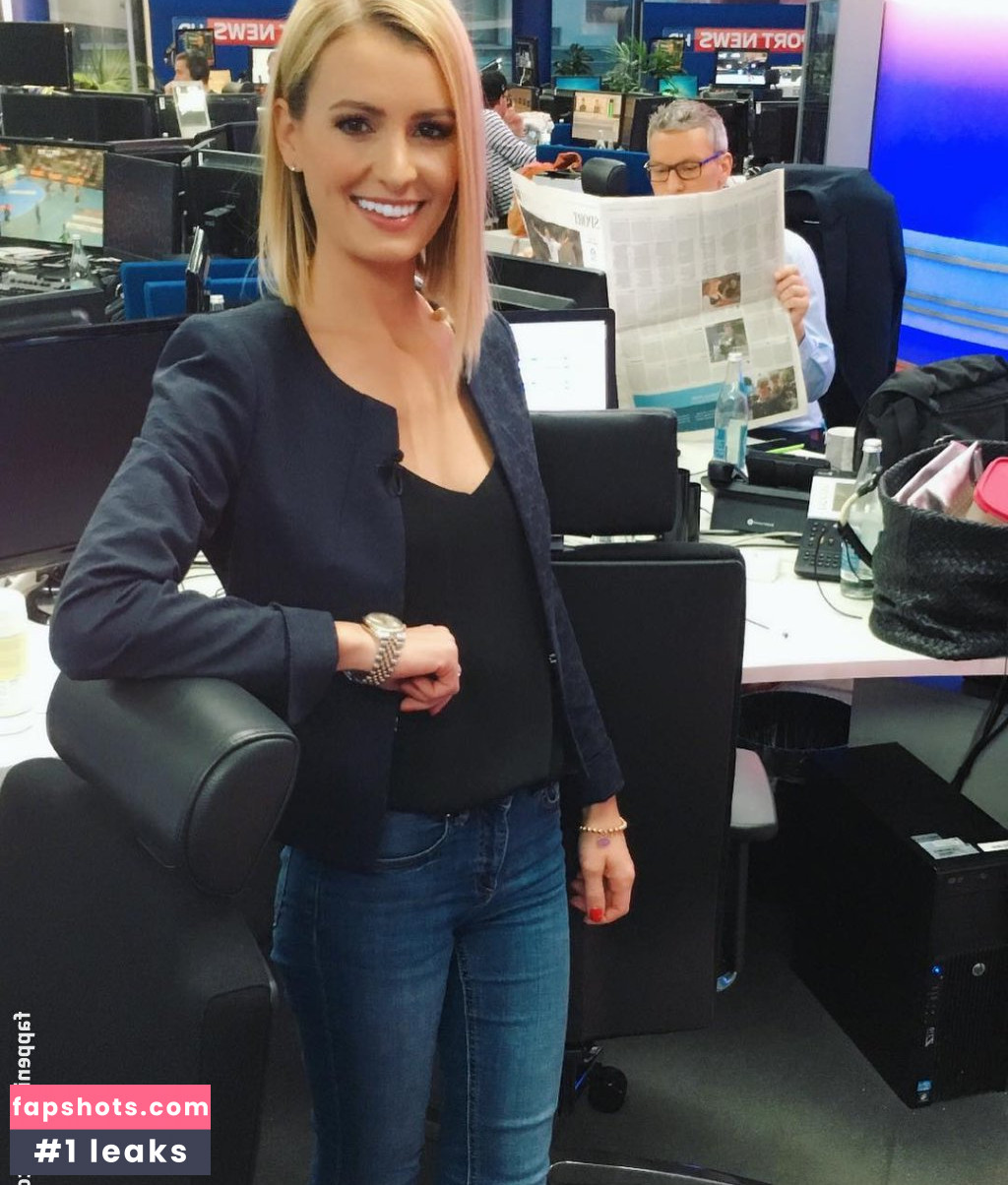 Karolin Kandler gallery photo #6