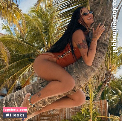 Karolina Meschino gallery photo #15