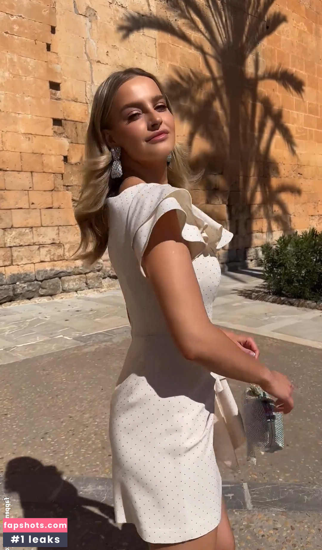 Karolina Pisarek gallery photo #6