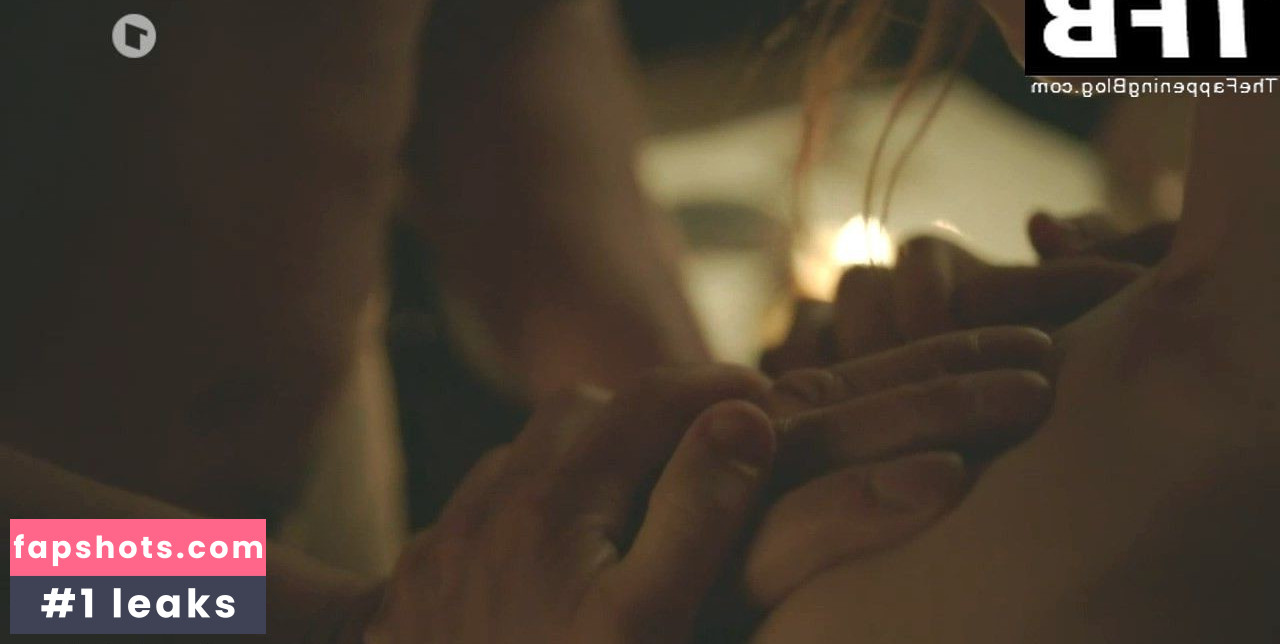 Karoline Schuch gallery photo #12