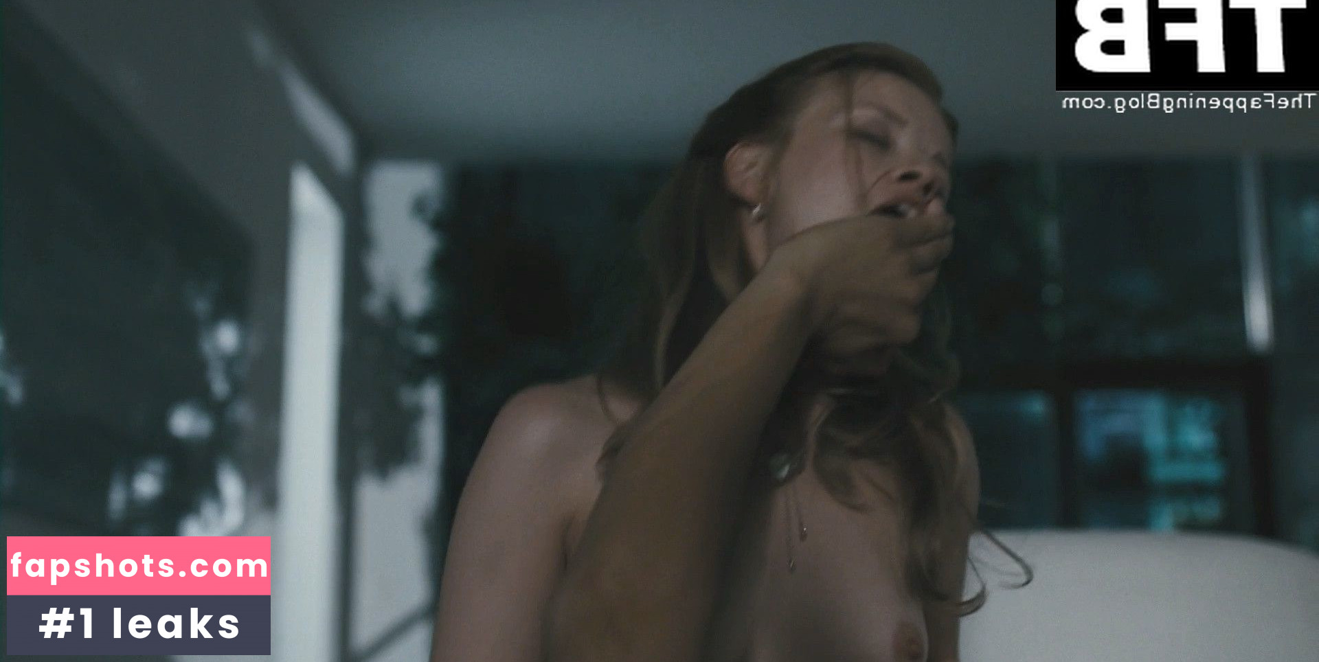 Karoline Schuch gallery photo #21