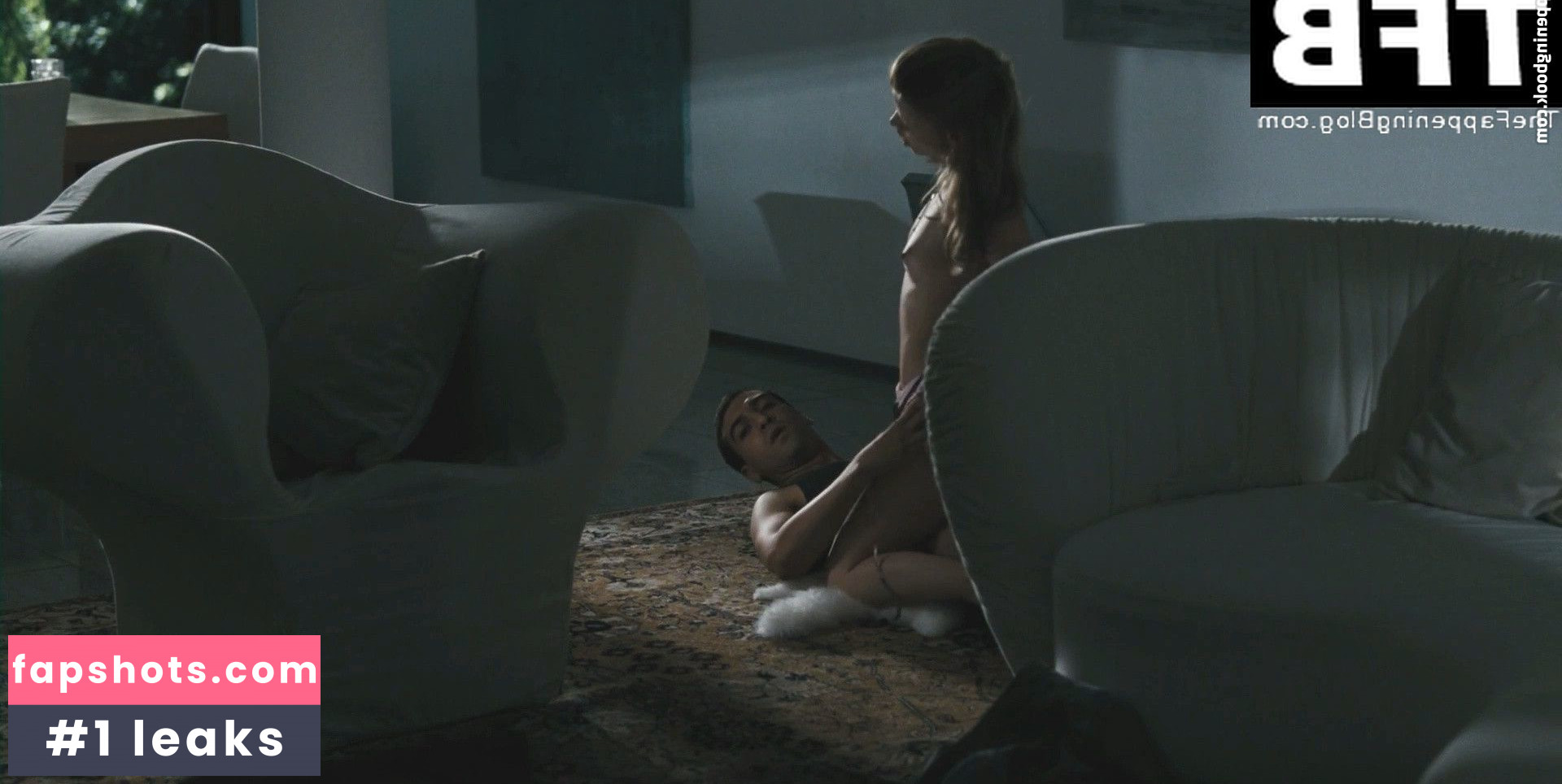 Karoline Schuch gallery photo #23