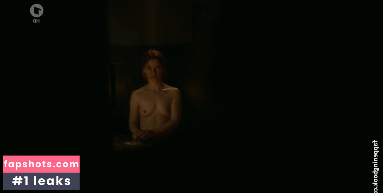 Karoline Schuch gallery photo #28