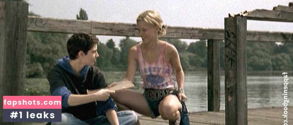 Karoline Schuch gallery photo #43