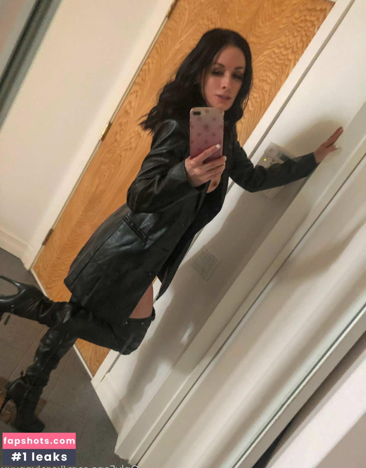 Karolynn D gallery photo #110