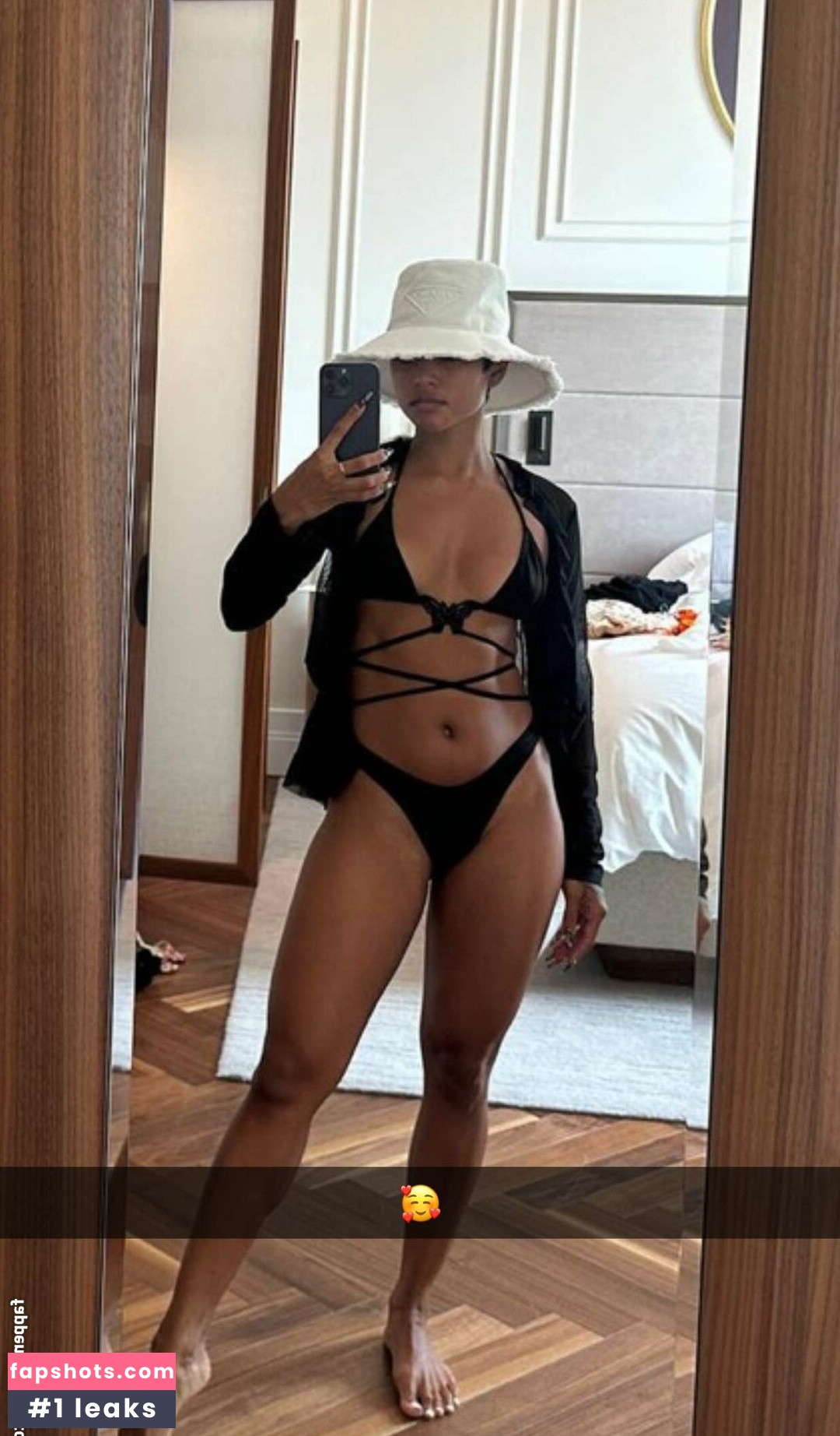 Karrueche gallery photo #37