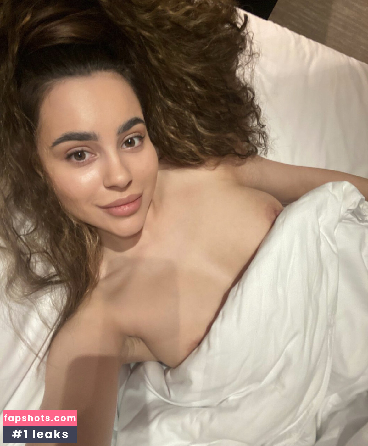 Karyna Kardelian gallery photo #42