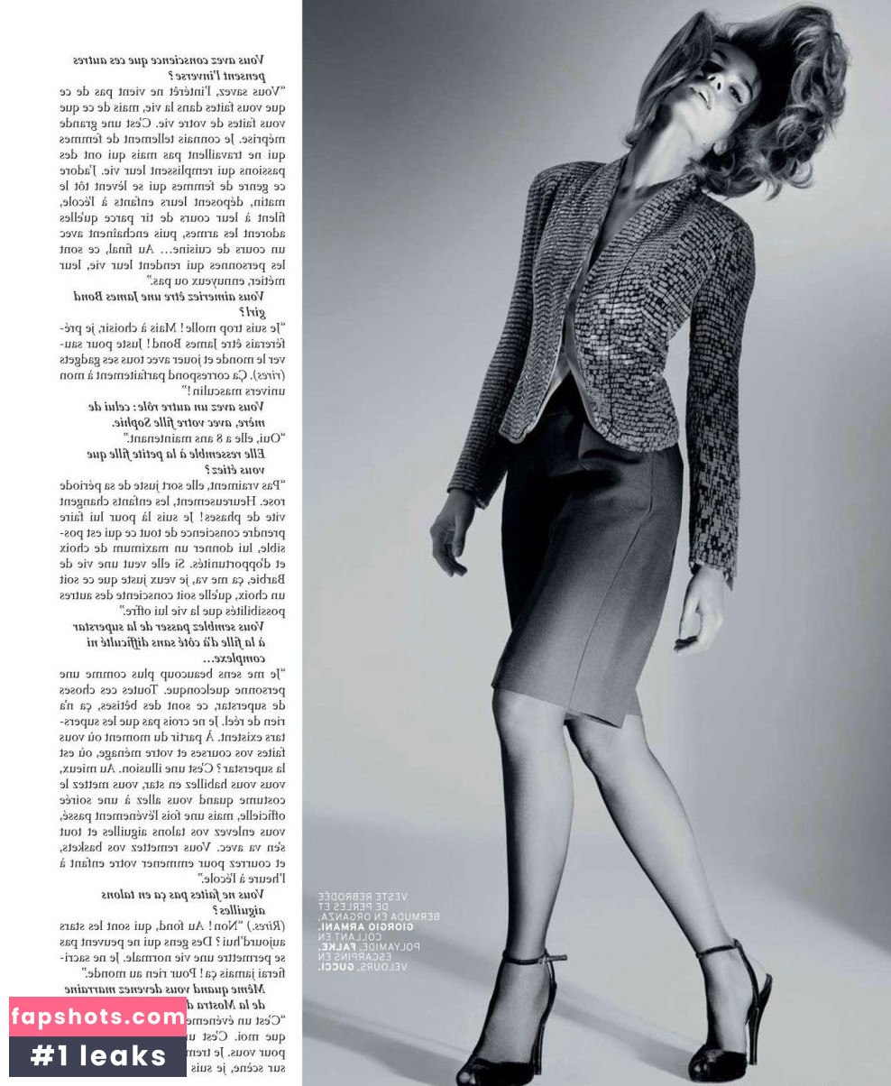 Kasia Smutniak gallery photo #141