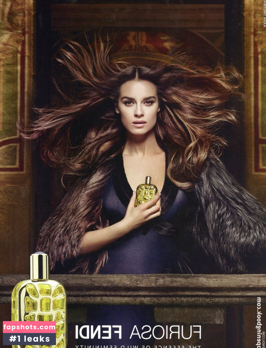 Kasia Smutniak gallery photo #142