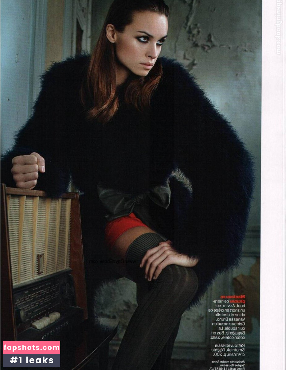 Kasia Smutniak gallery photo #146