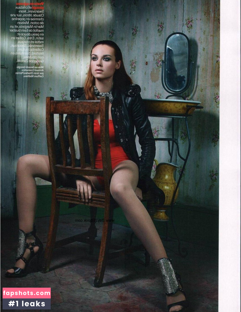 Kasia Smutniak gallery photo #156