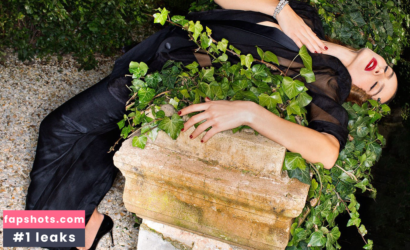 Kasia Smutniak gallery photo #159