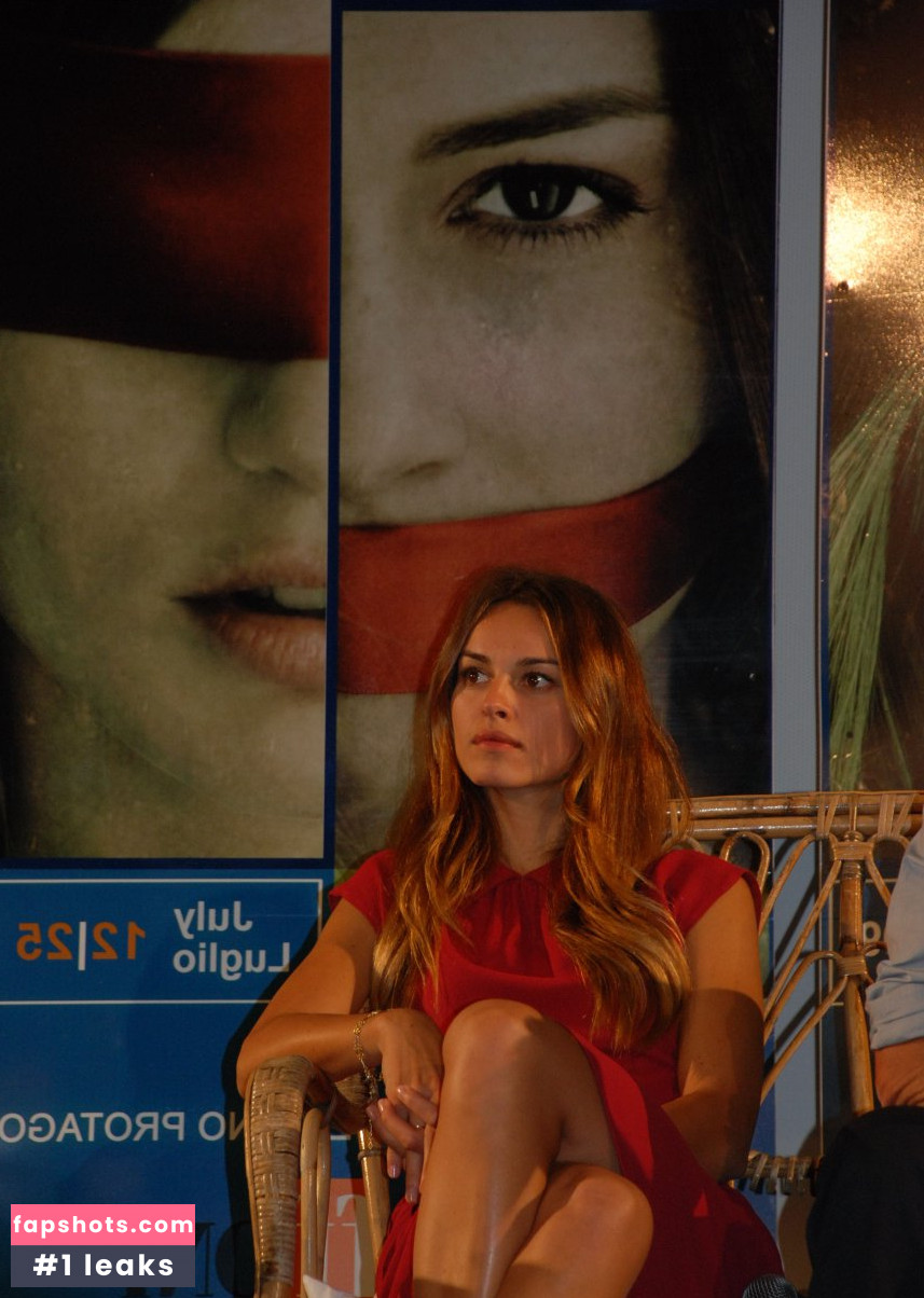 Kasia Smutniak gallery photo #174